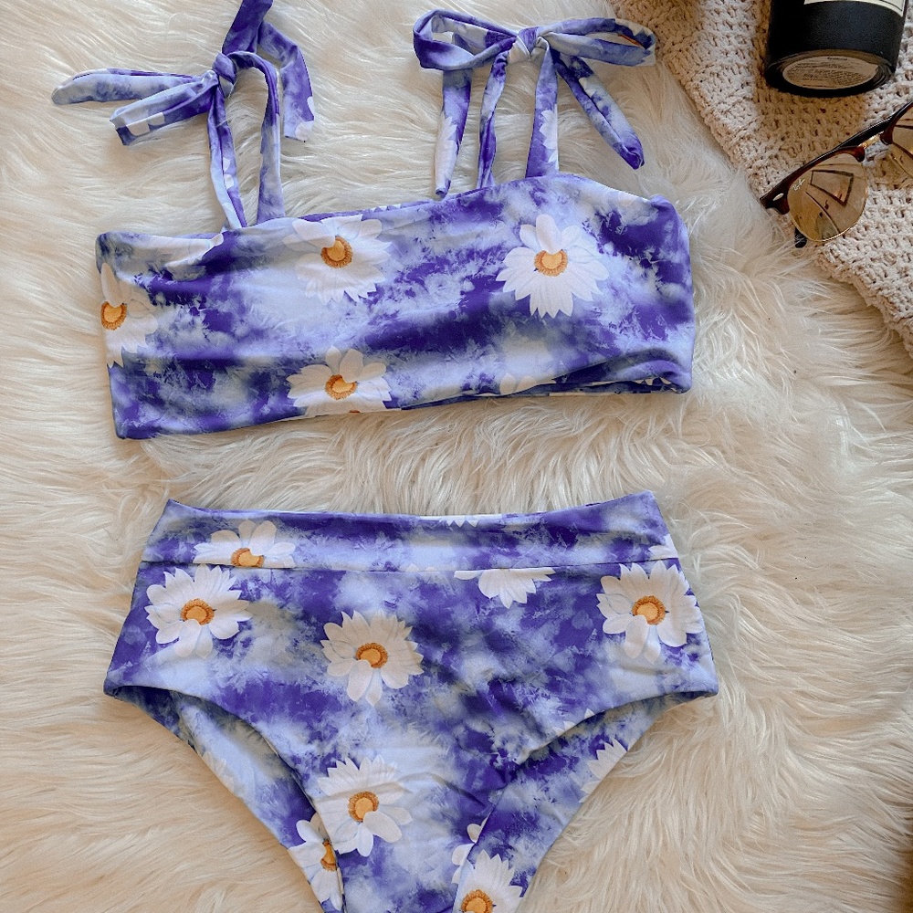 Blue Daisy Bikini Set